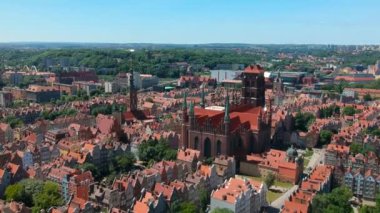 Gdansk 'ın eski şehir havadan görünüşü, Polonya yaz manzarası