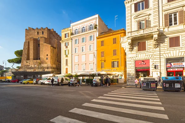 Rome Italy January 2019 People Trajan Market Rome Sunny Day — Stock Photo, Image