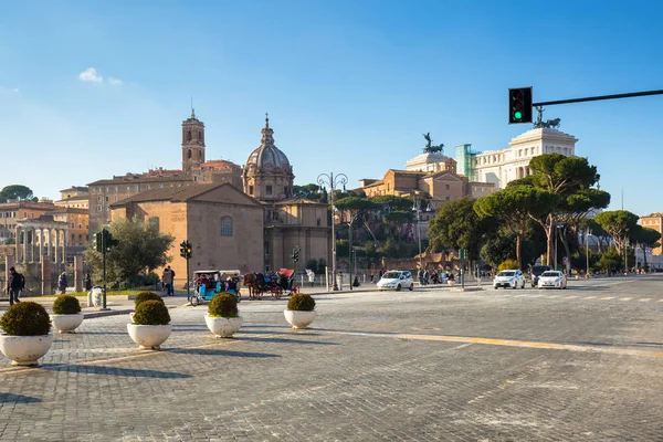 Rome Italy January 2019 People Trajan Market Rome Sunny Day — Stock Photo, Image