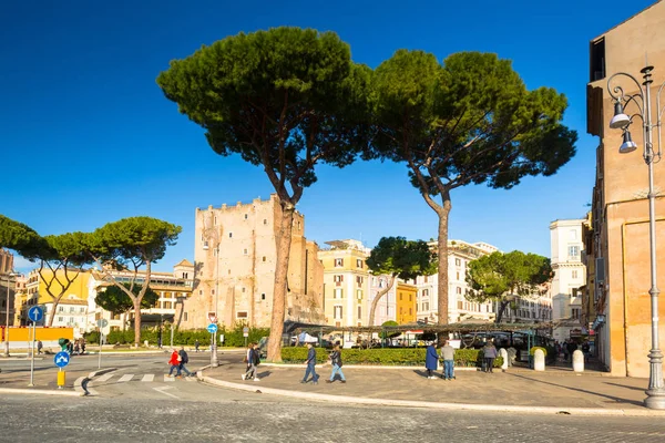 Rome Olaszország Január 2019 Emberek Traianusz Piac Rómában Napsütéses Napon — Stock Fotó