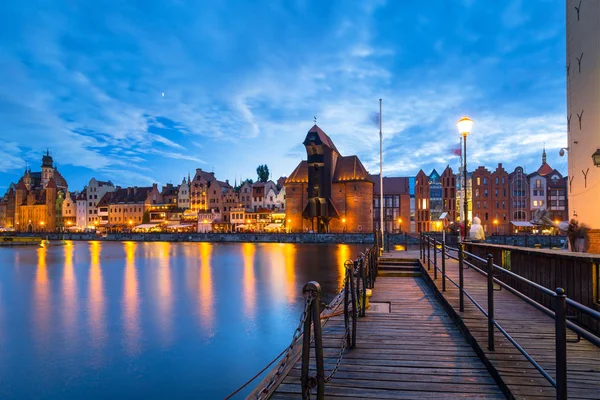 Alacakaranlıkta Motlawa Nehri Üzerinde Gdansk Güzel Eski Şehir Polonya — Stok fotoğraf