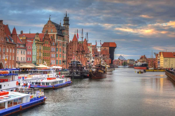 Gdansk Pologne Juillet 2019 Beau Coucher Soleil Sur Rivière Motlawa — Photo