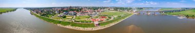Polonya Wisla Nehri üzerinde Tczew şehir panoraması