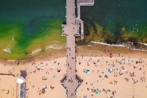 夏のバルト海の木製桟橋 グダニスク ポーランド — ストック写真