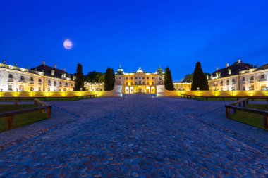 Geceleri Bialystok Branicki Sarayı Amazing mimarisi, Polonya