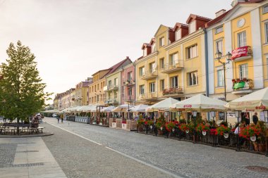 Bialystok, Polonya - 17 Eylül 2018: Mimari Kosciusko Ana Meydanı Belediye Bialystok, Polonya ile. Bialystok kuzeydoğu Polonya en büyük şehridir.