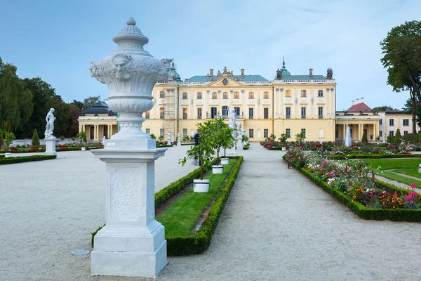 Bialystok Polonia Septiembre 2018 Hermosos Jardines Del Palacio Branicki Bialystok — Foto de Stock