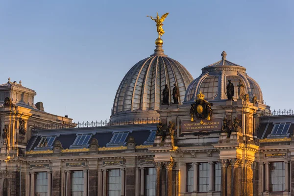 Dresden Alemanha Abril 2019 Cityscape Dresden Elbe River Augustus Bridge — Fotografia de Stock