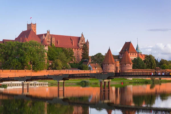 Castello Malbork Sul Fiume Nogat Tramonto Polonia — Foto Stock