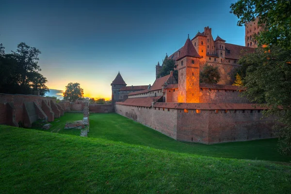 Malbork 在黄昏 波兰的日耳曼人命令城堡 — 图库照片