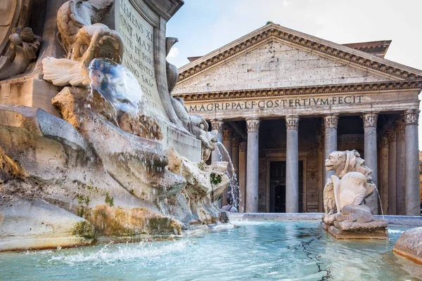 Fonte Templo Panteão Roma Itália — Fotografia de Stock