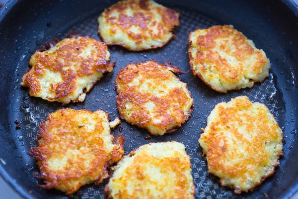 Hash Browns Fried Pan — Stock Photo, Image