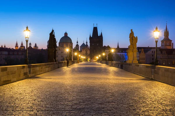 Şafak Vakti Çek Cumhuriyeti Prag Güzel Charles Köprüsü — Stok fotoğraf