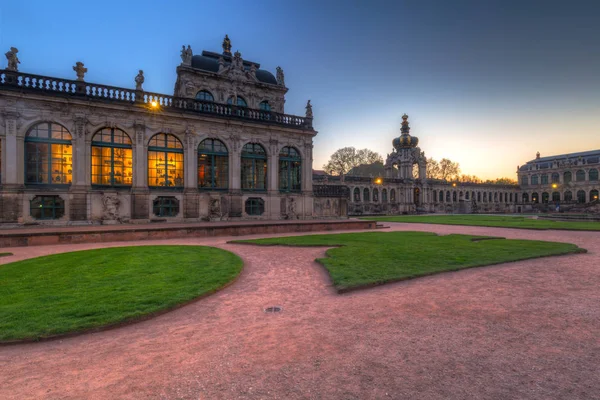 Vacker Arkitektur Zwinger Palatset Dresden Dusk Sachsen Tyskland — Stockfoto