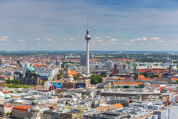 德国柏林 2017 德国柏林市中心的体系结构 柏林是其首都和德国最大城市 人口约 370 — 图库照片