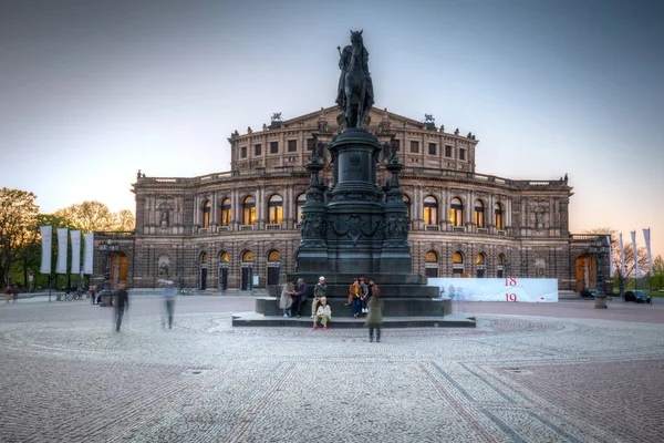 Dresde Allemagne Avril 2019 Opéra Semperoper Monument Roi Jean Saxe — Photo