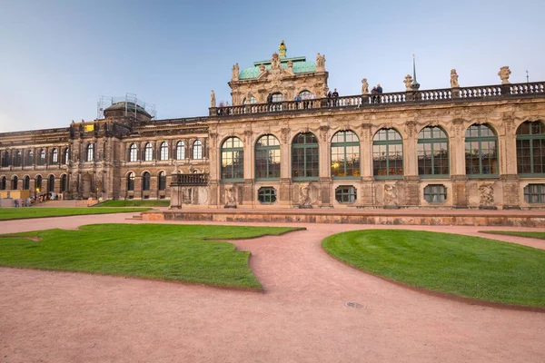 Dresden Tyskland April 2019 Vacker Arkitektur Zwinger Palatset Dresden Skymning — Stockfoto