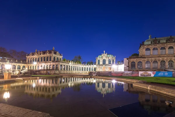 Drážďany Německo Dubna 2019 Krásná Architektura Zwingerova Paláce Drážďanech Noci — Stock fotografie