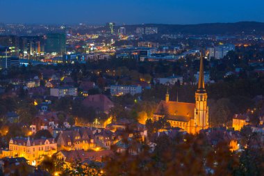 Geceleri Gdansk Oliwa şehri, Polonya