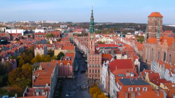 Polonya Nın Motlawa Nehri Üzerindeki Gdansk Kasabasının Havadan Görüntüsü — Stok video