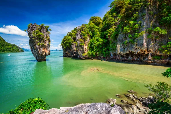 Niesamowity Krajobraz Wyspy Khao Phing Kan Skałą Tapu Zatoce Phang — Zdjęcie stockowe