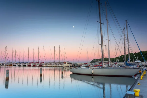 Prachtige Zonsondergang Boven Jachthaven Aan Oostzee Met Jachten Gdynia Polen — Stockfoto