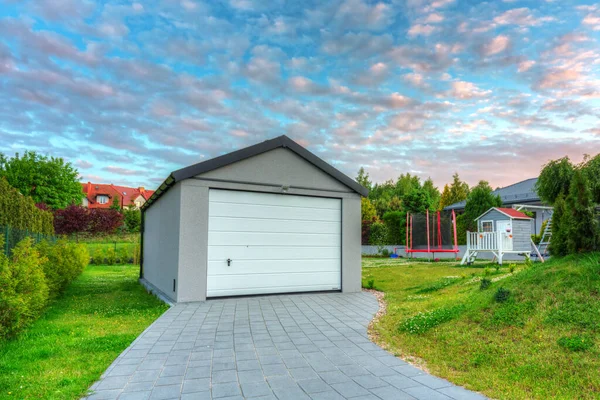 Garage Indépendant Dans Jardin Coucher Soleil — Photo