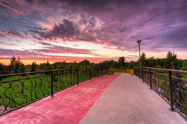 Schöner Sonnenuntergang Über Dem Öffentlichen Park Pruszcz Gdanski Polen — Stockfoto