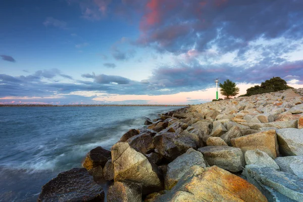 Belo Pôr Sol Sobre Praia Mar Báltico Gdansk Polônia — Fotografia de Stock