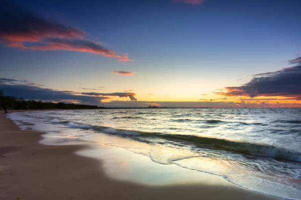 Belo Pôr Sol Sobre Praia Mar Báltico Gdansk Polônia — Fotografia de Stock