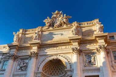 Trevi Çeşmesinin Roma, İtalya 'daki güzel mimarisi