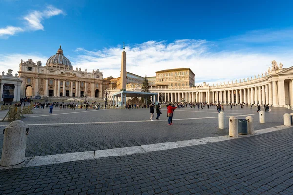 Roma Talya Ocak 2019 Sokaktaki Insanlar Vatikan Daki Peter Meydanı — Stok fotoğraf