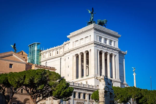 Arquitectura Del Monumento Vittorio Emanuele Roma Italia —  Fotos de Stock