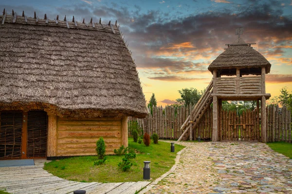 Prachtige Zonsondergang Boven Vestiging Van Trade Factory Pruszcz Gdanski Polen — Stockfoto