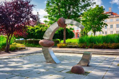 Pruszcz Gdanski, Polonya 'daki Starosty binasının önüne park et..