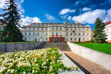 Pruszcz Gdanski, Polonya 'daki Starosty binasının mimarisi.