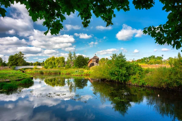 波兰Pruszcz Gdanski贸易工厂定居点美丽的风景 — 图库照片