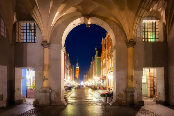 Una Hermosa Vista Del Casco Antiguo Gdansk Través Puerta Oro —  Fotos de Stock