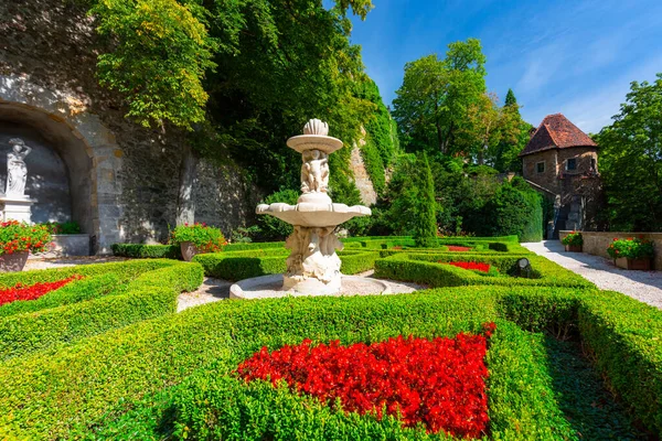 Walbrzych Pologne Septembre 2020 Beaux Jardins Sous Les Murs Château — Photo