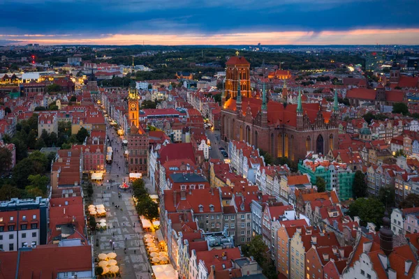 Gyönyörű Naplemente Régi Város Gdansk Városháza Szent Mária Bazilika Lengyelország — Stock Fotó