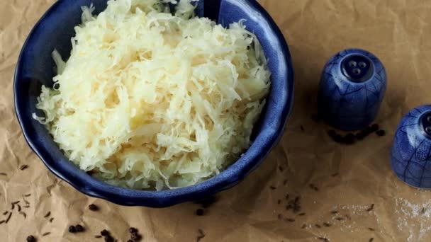 Blue Bowl Sauerkraut Pickled White Cabbage Fermented Cabbage — Stock Video