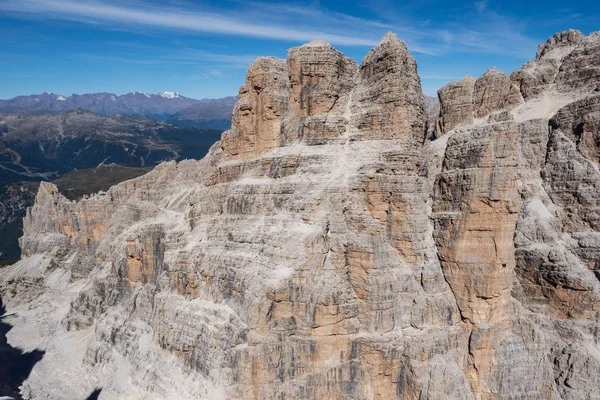 山の峰ブレンタドロマイトの眺め トレンティーノ イタリア — ストック写真
