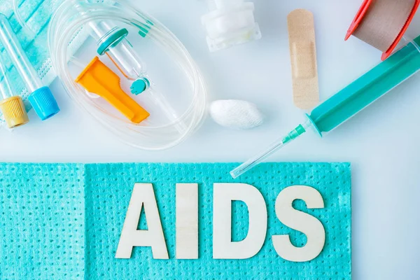 Aids Hiv Koncept Zdravotnické Lékařské Koncept Jednorázové Sety Stříkačky Pro — Stock fotografie