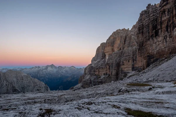 Brenta Dolomiterna i sunrise ljus, Italien, Europa — Stockfoto