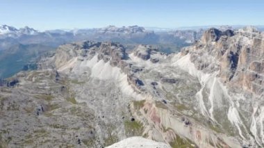Dolomitlerdeki Alp manzarası, Tofane Grubu, İtalya, Avrupa