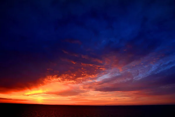 バルト海のカラフルな夕日 — ストック写真