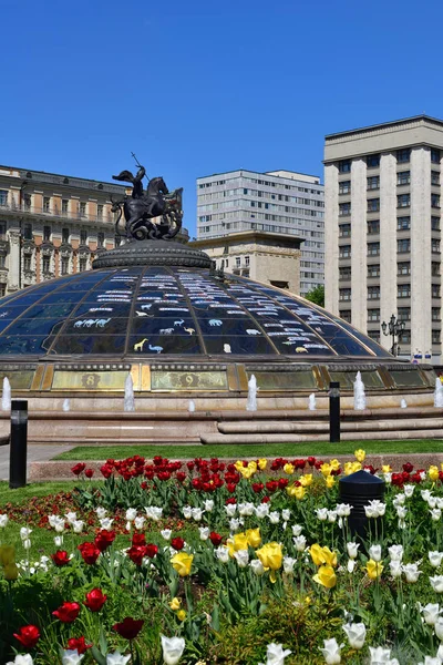 Moscow Russia May 2018 World Clock Fountain Manege Square — Stock Photo, Image