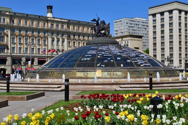 Moscow Russia May 2018 World Clock Fountain Manege Square — Stock Photo, Image