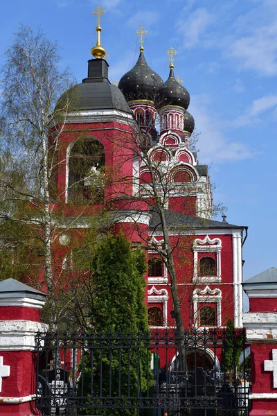 Moskova, Rusya - 30 Nisan. 2018. Tapınak Tihvin simge Tanrı'nın annesi