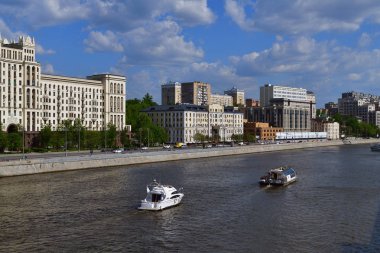 Moscow, Rusya Federasyonu - 12 Mayıs. 2018 farklı bir Moskova Nehri Gemi